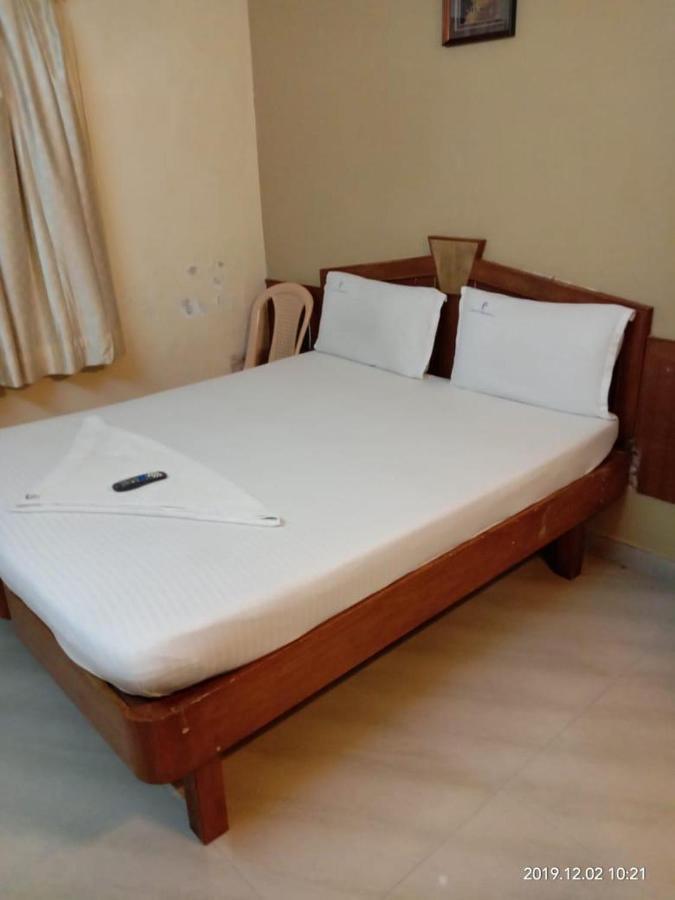 Central Residency Hotel Chennai Esterno foto