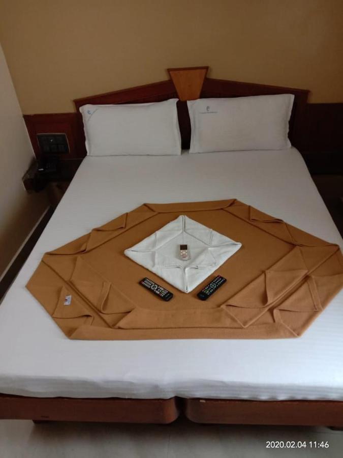 Central Residency Hotel Chennai Esterno foto